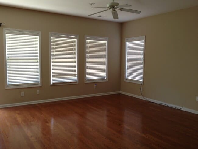 Building Photo - 404 Black Smith Ln