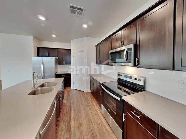 Building Photo - 21469 S 231st Way