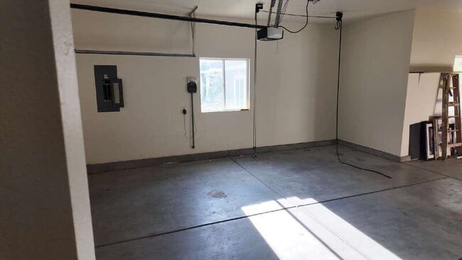 Building Photo - 6193 S Kelton Pl