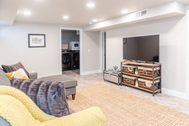 Building Photo - BRAND NEW REMODEL