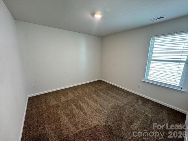 Building Photo - 1007 Maylen Trce