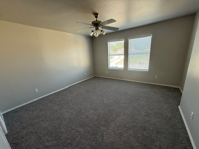 Building Photo - 702 Claremont Pky