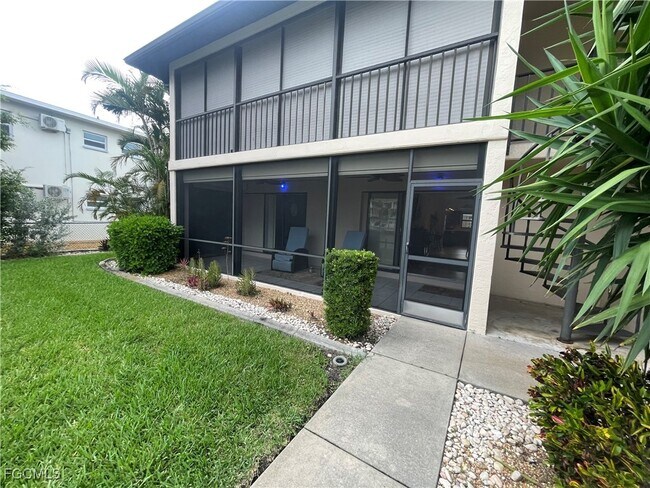 Building Photo - 4525 Country Club Blvd