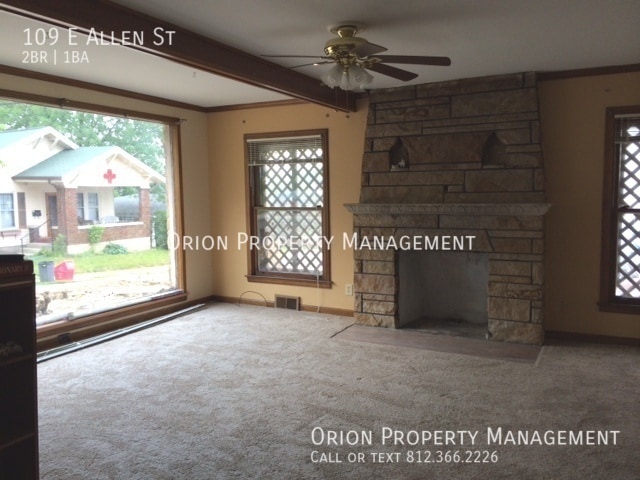 Building Photo - 109 E Allen St