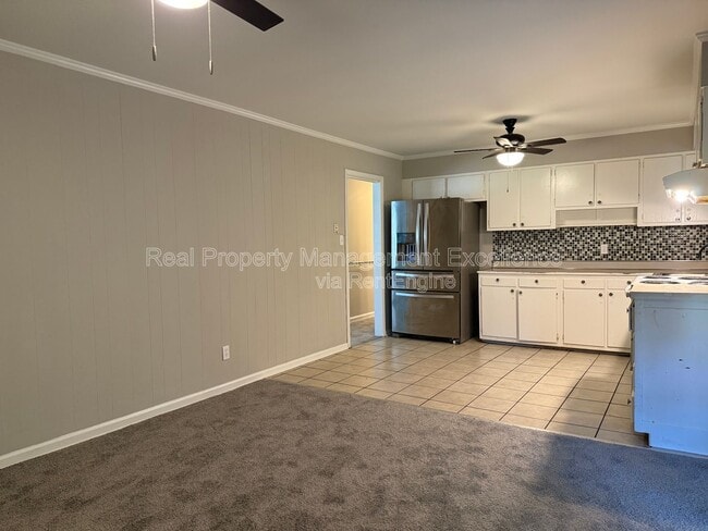 Building Photo - 804 Greenwich St