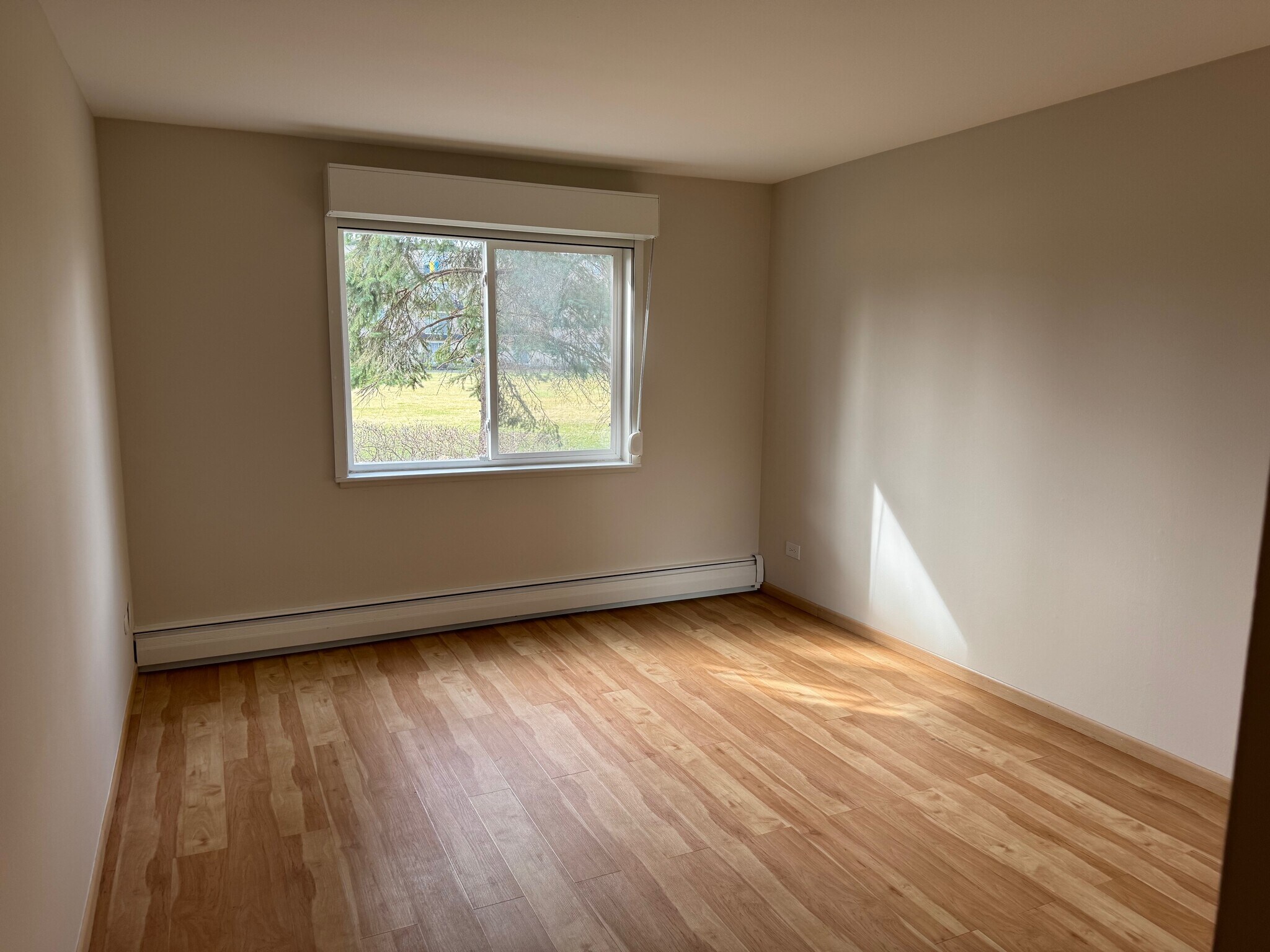 Building Photo - 2423 E Olive St