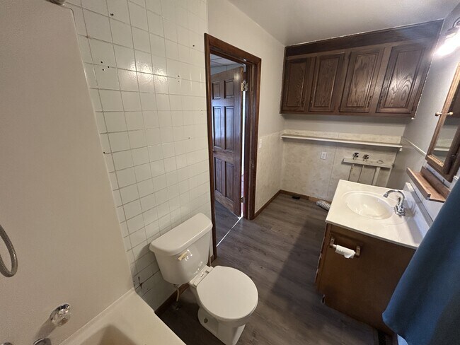 Building Photo - 6640 E Carson City Rd