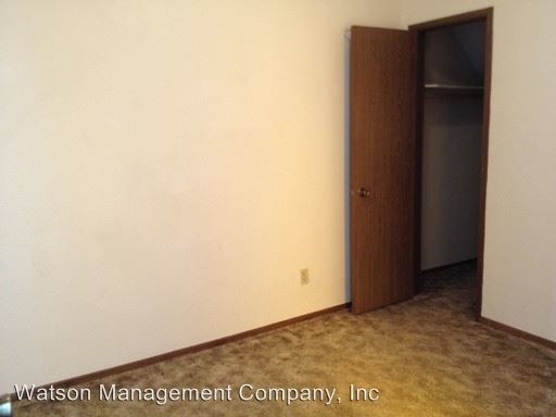 Building Photo - 1523 W Sharp Ave