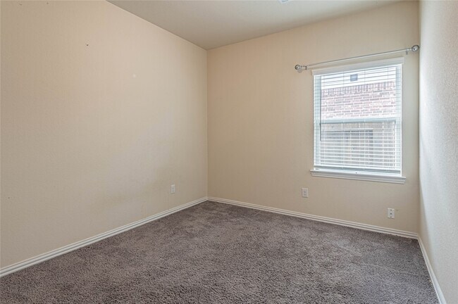 Building Photo - 21263 Lucknow Ln