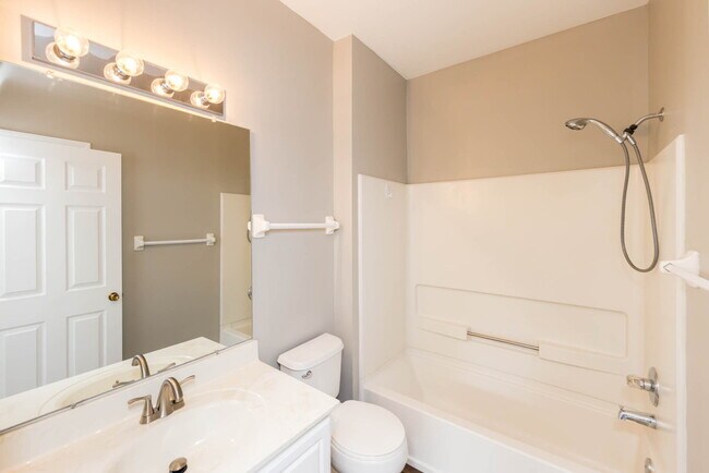 Building Photo - 6010 Inishmore Ln