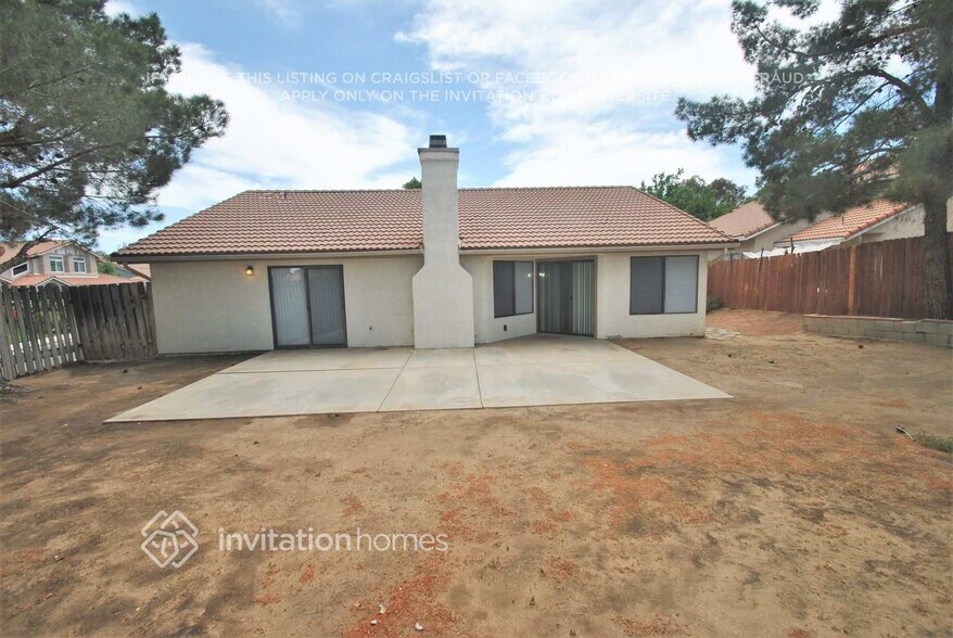 Building Photo - 4601 Vitrina Ln