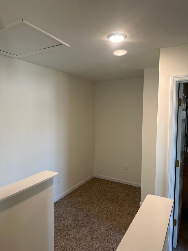 Building Photo - 706 Courtshire Crossing