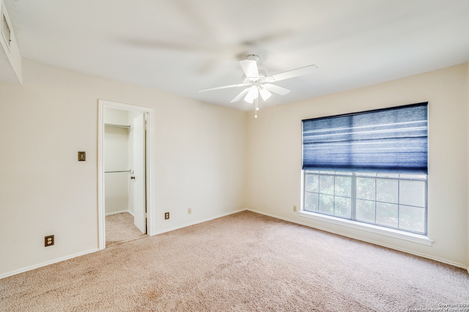 Building Photo - 8611 Datapoint Dr