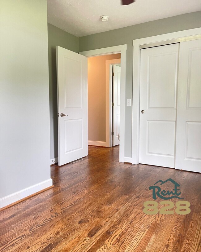 Building Photo - 726 Brookside Camp Rd