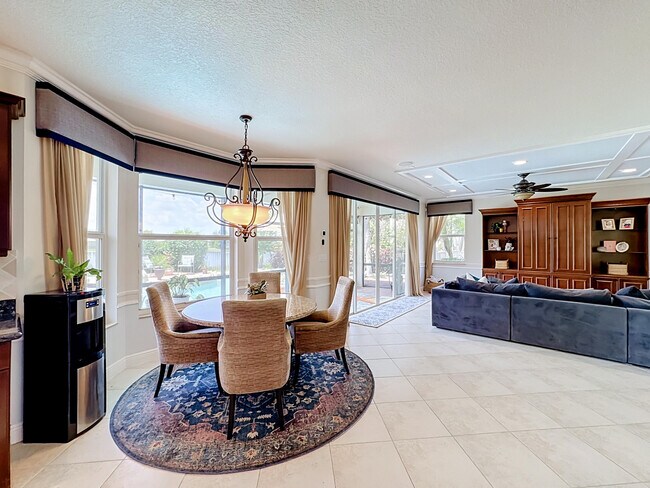 Building Photo - 11251 SW Springtree Terrace