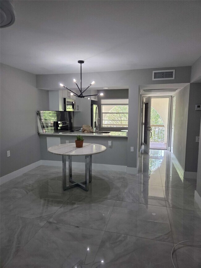 Building Photo - 2706 Nassau Bend