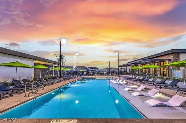 Building Photo - 4555 Camino Al Norte