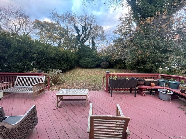 Building Photo - 55 Robbins Ave