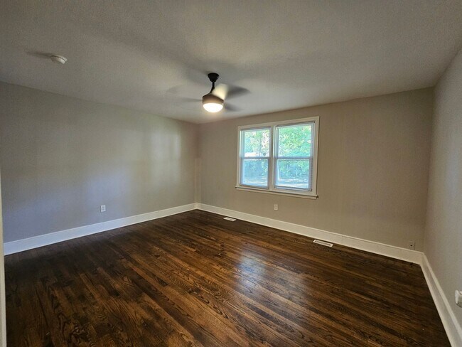 Building Photo - 538 W Weatherspoon St