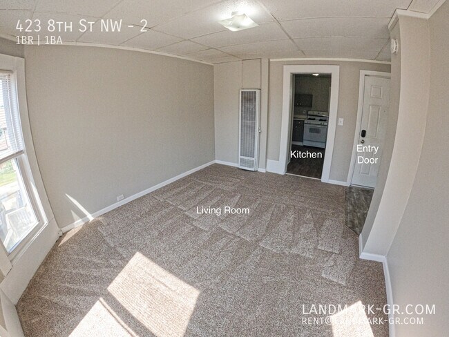 Building Photo - 423 8th St NW