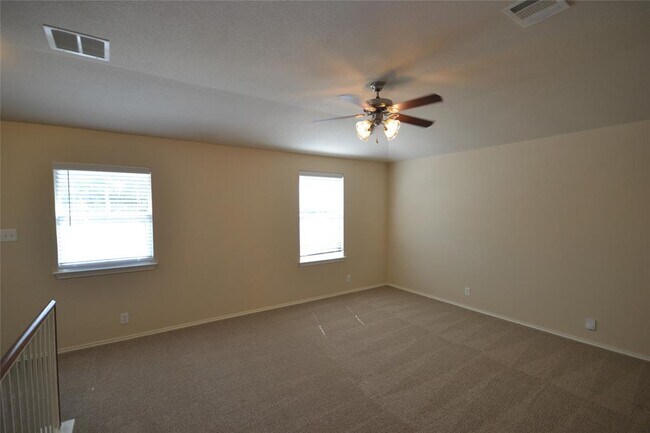 Building Photo - 409 Riverine Way
