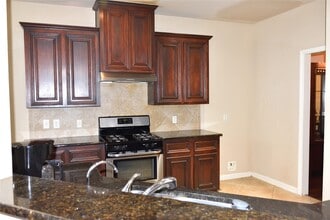 Building Photo - 5106 Autumn Rose Ln