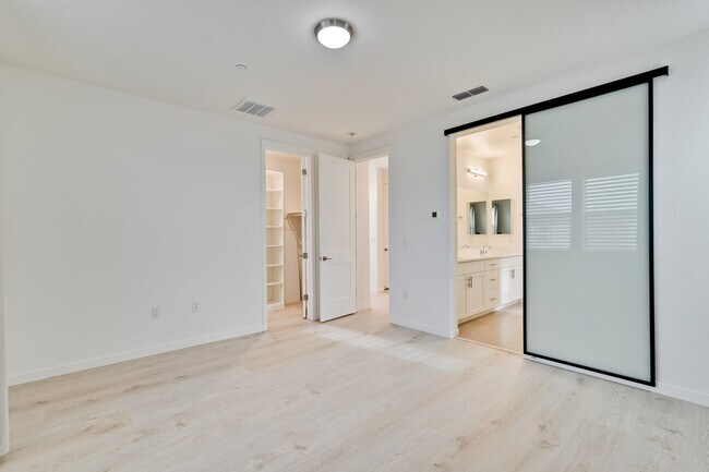 Building Photo - 2248 Solace Loop