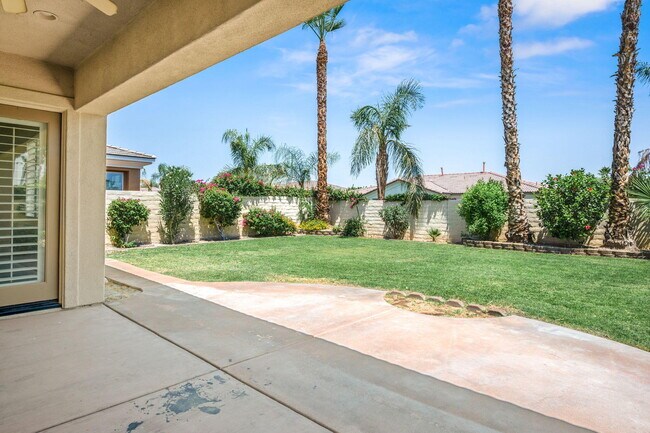 Building Photo - 124 Tesori Dr