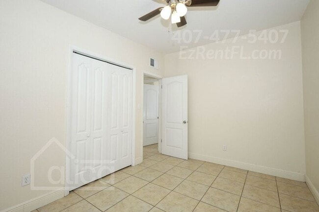 Building Photo - 3392 Bougainvillea Dr