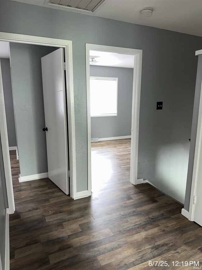 Building Photo - 41052 Gunter Ct