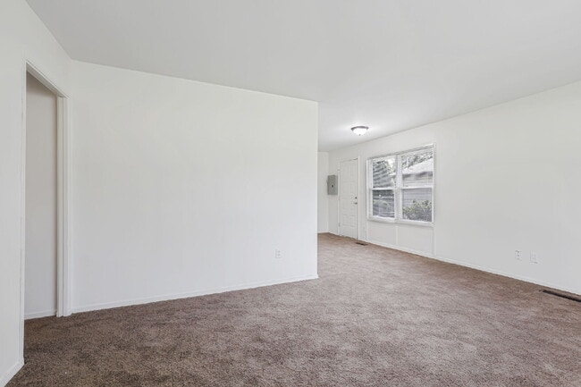 Building Photo - 3BR Ranch Home | Newly Renovated | Laundry Included | Reynoldsburg