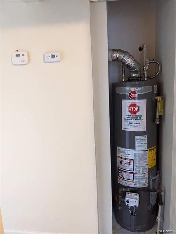 Building Photo - 5833 Harold St