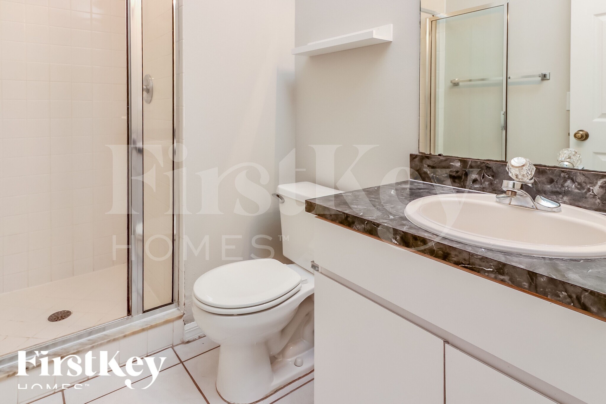 Building Photo - 11805 Cliffwood Ct