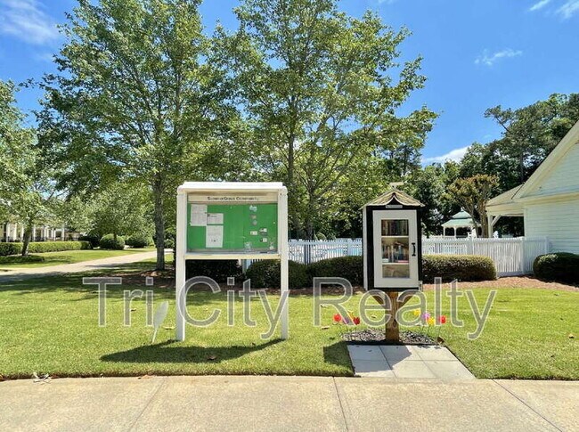 Building Photo - 342 Hunterian Pl