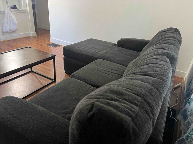 Building Photo - 315 Fetzner Rd