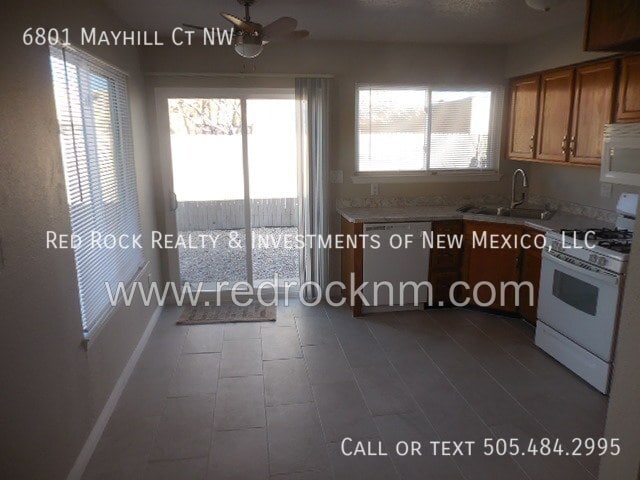 Building Photo - 6801 Mayhill Ct NW