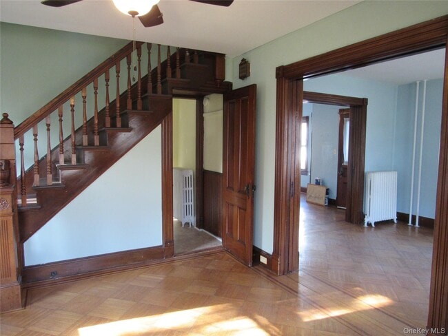 Building Photo - 98 Main St