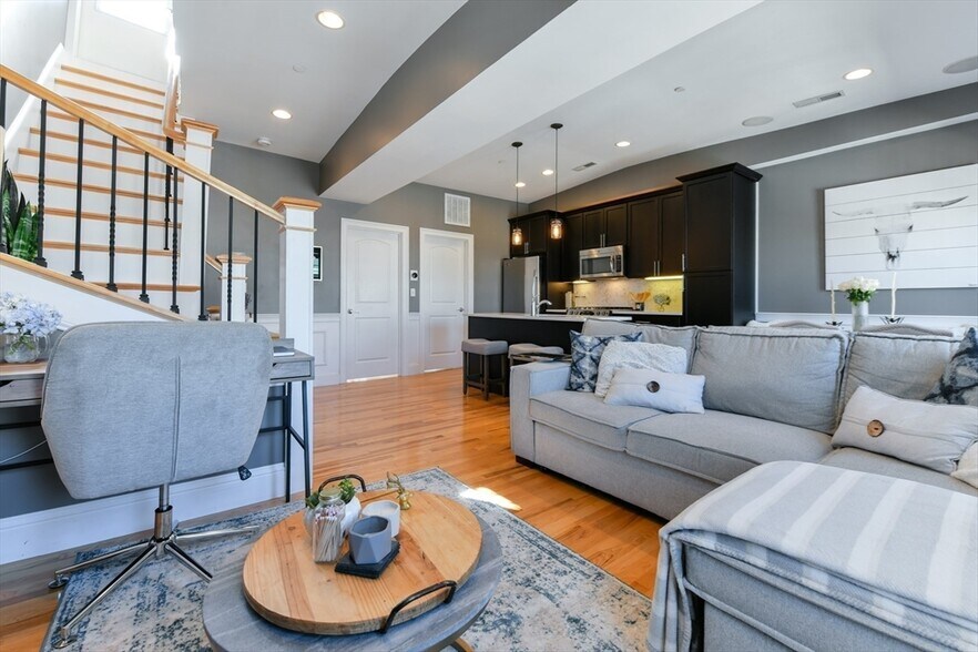 Building Photo - 5 Grimes St