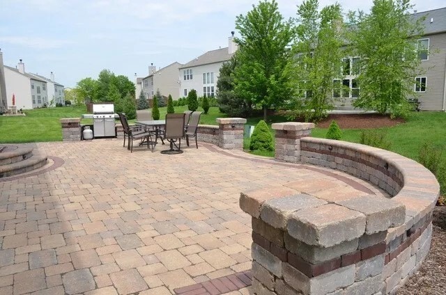 Building Photo - 346 Osage Dr