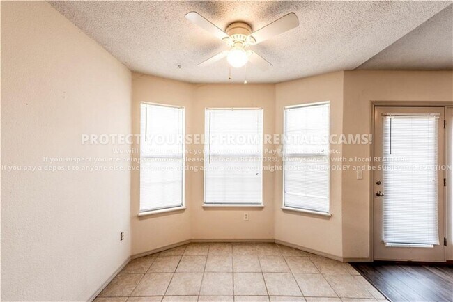 Building Photo - 1348 S Jasmine Ln