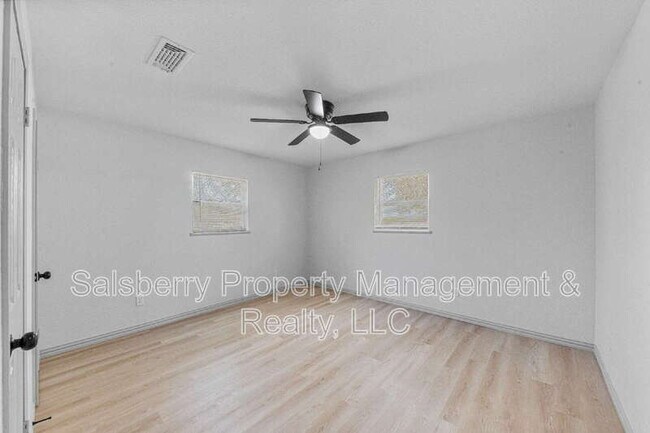 Building Photo - 3137 FM200