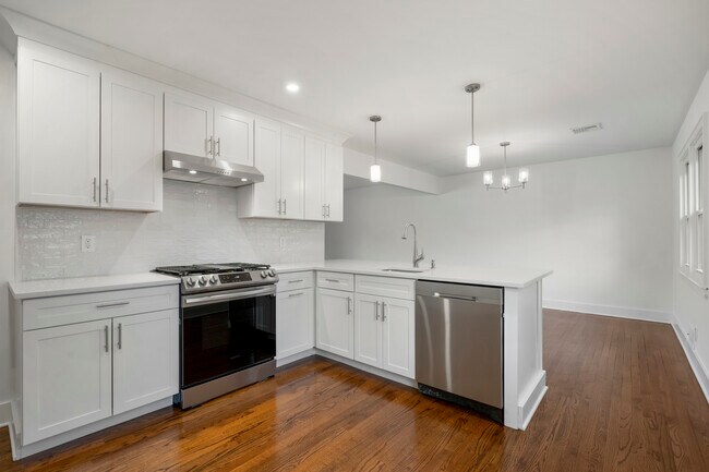 Building Photo - 319 Wagner Ave