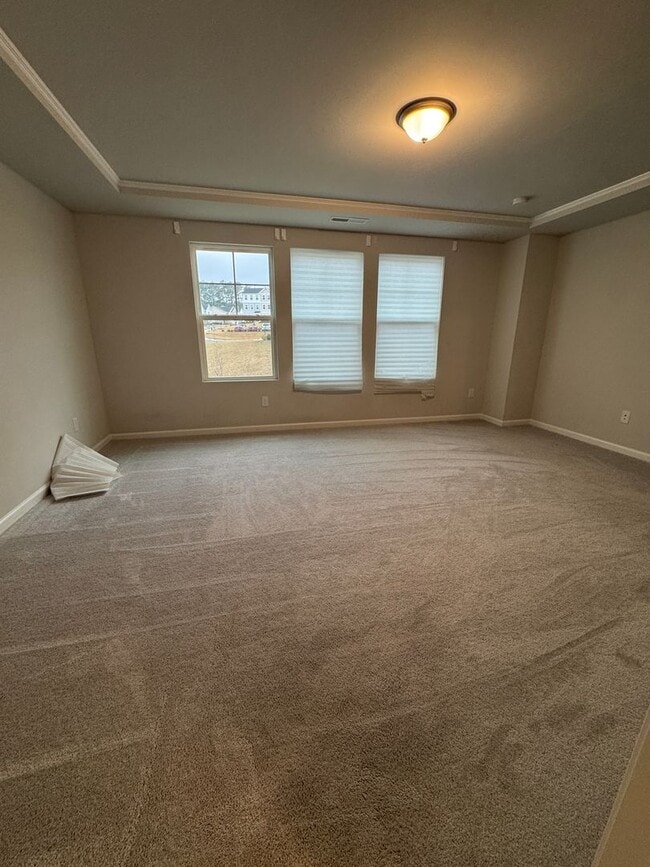 Building Photo - Wonderful 3 bed home