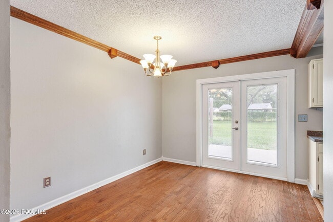 Building Photo - 209 Titan Dr