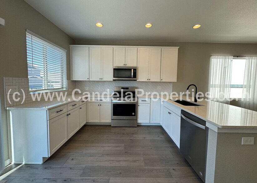 Building Photo - 7618 Red River Way