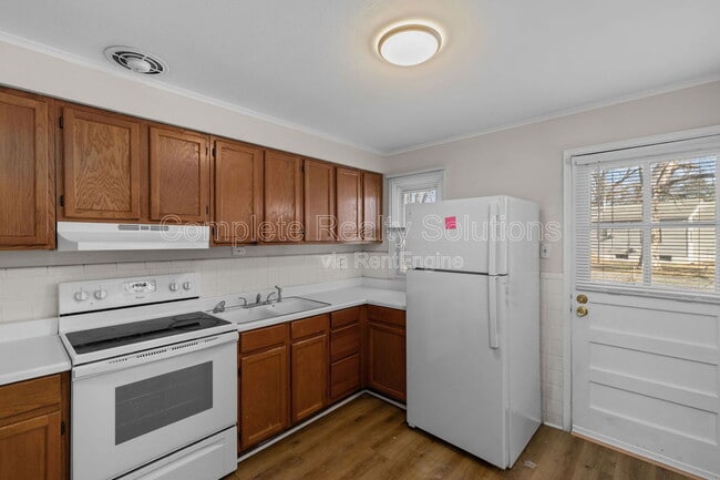 Building Photo - 10218 Unicorn Dr