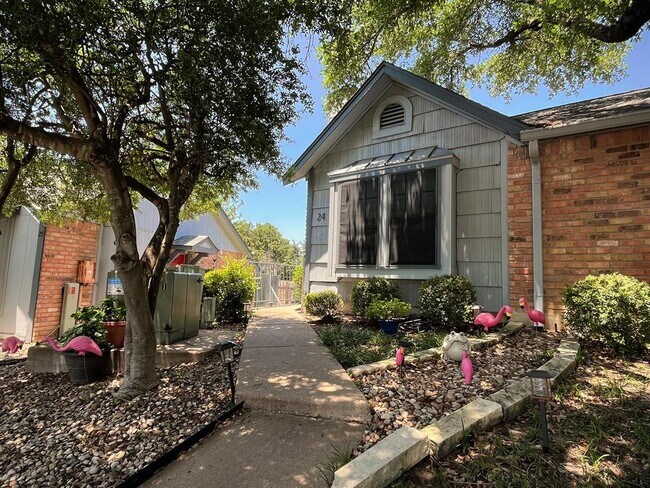 Primary Photo - 1411 Gracy Farms Ln