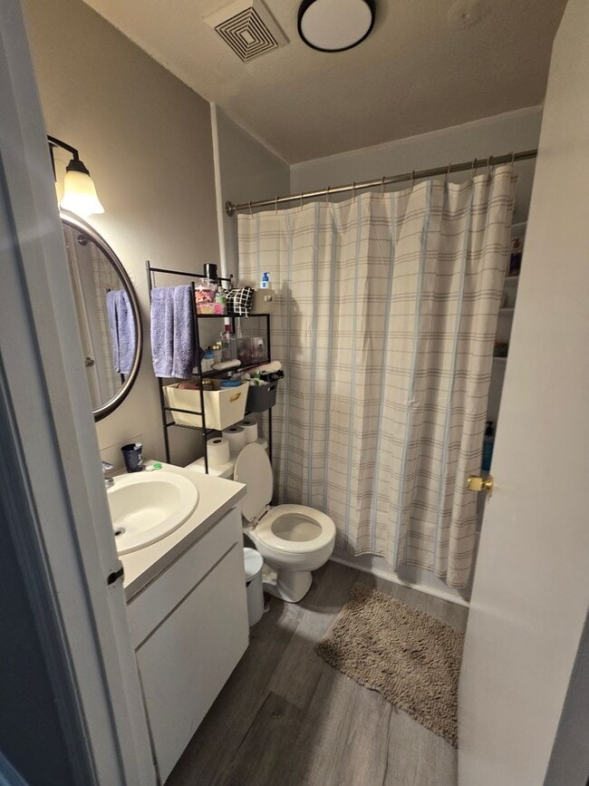 Building Photo - 322K