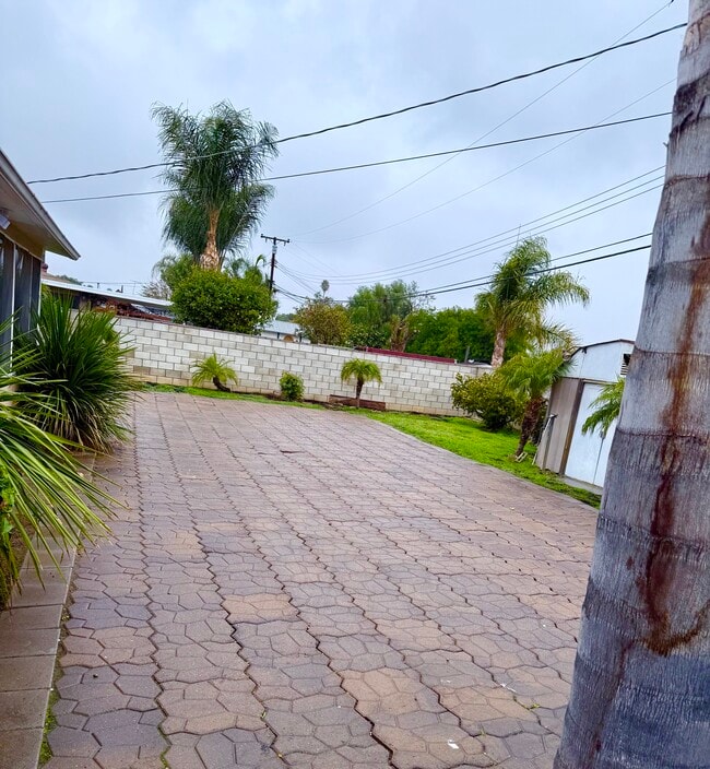 Building Photo - 6482 Adair Ave