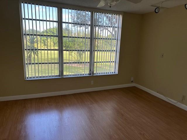 Building Photo - 3351 S Palm Aire Dr